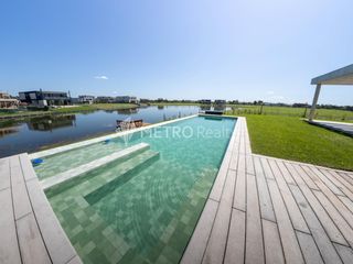 Foto 46 de Casa en venta 8 ambientes en Nordelta Los Puentes