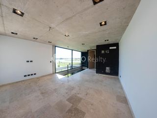 Foto 4 de Casa en venta 8 ambientes en Nordelta Los Puentes
