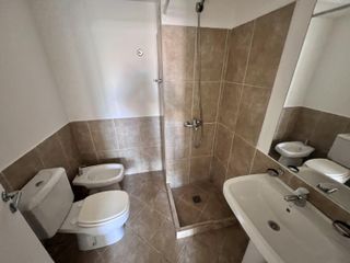Foto 7 de Venta departamento 2 dorm Gral Paz c/ balcón Excelente ubicación