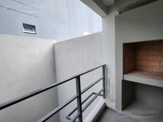 Foto 5 de Departamento en Villa Urquiza monoambiente al contrafrente con balcon