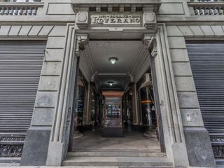 Foto 3 de OFICINA DE VENTA EN EDIFICIO HISTORICO EN  PLAZA DE MAYO