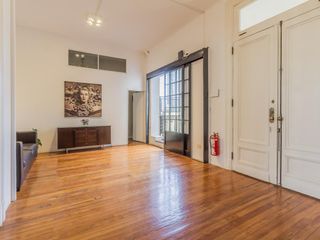 Foto 9 de OFICINA DE VENTA EN EDIFICIO HISTORICO EN  PLAZA DE MAYO