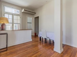 Foto 16 de OFICINA DE VENTA EN EDIFICIO HISTORICO EN  PLAZA DE MAYO