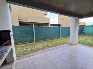 Foto 3 de DUPLEX  en  VILLA FLOR