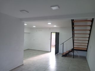 Foto 2 de Casa en alquiler permanente 2 dormitorios en Roldan