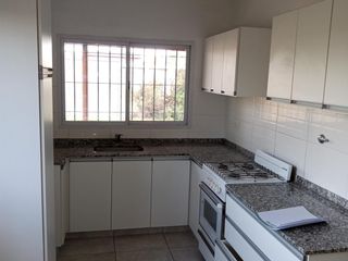 Foto 3 de Casa en alquiler permanente 2 dormitorios en Roldan