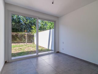 Foto 7 de Departamento dos ambientes con patio en alquiler a estrenar en Nuevo Quilmes Externo