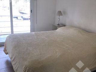 Foto 7 de Alquiler departamento un dormitorio en Neuquén.