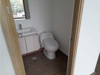 Foto 3 de Venta oficina para estrenar Poblado Campestre DL 8974148