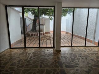 Foto 1 de VENTA DE CASA LOTE EN LAURELES