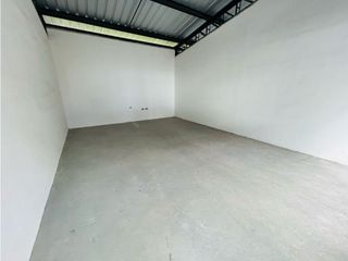 Foto 4 de La Kennedy, Local Comercial en Renta, 30m2, 2 Ambientes