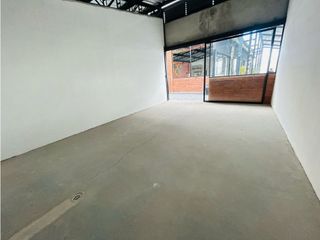 Foto 6 de La Kennedy, Local Comercial en Renta, 30m2, 2 Ambientes