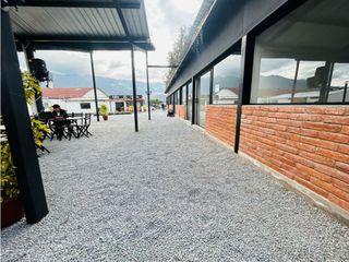 Foto 2 de La Kennedy, Local Comercial en Renta, 27.20m2, 2 Ambientes