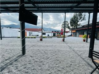 Foto 8 de La Kennedy, Local Comercial en Renta, 27.20m2, 2 Ambientes