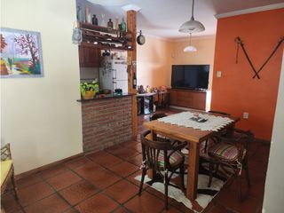 Foto 5 de CASA 3 AMBIENTES con cochera MERLO