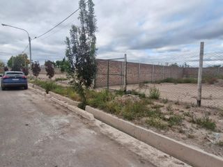 Foto 4 de Terreno / Lote en venta de 300m2 ubicado en Russell