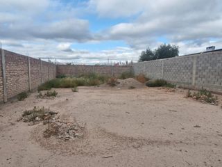Foto 1 de Terreno / Lote en venta de 300m2 ubicado en Russell