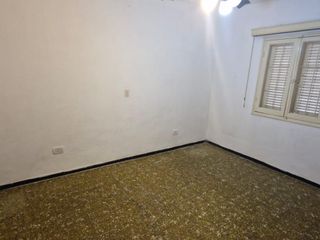 Foto 8 de Casa en alquiler de 2 dormitorios c/ cochera en Maipú