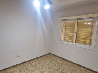 Foto 7 de Casa en alquiler de 2 dormitorios c/ cochera en Maipú