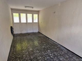 Foto 11 de Casa en alquiler de 2 dormitorios c/ cochera en Maipú