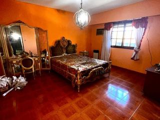 Foto 17 de Chalet en venta en Parque Quirno