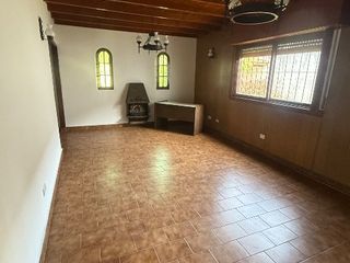 Foto 4 de Casa PH en alquiler en Quilmes Oeste Centro