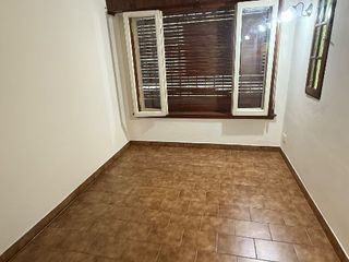 Foto 5 de Casa PH en alquiler en Quilmes Oeste Centro