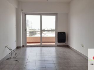 Foto 2 de Departamento en alquiler de 2 dormitorios c/ cochera en Centro