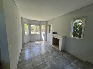 Foto 6 de Venta Casa en Bo Septiembre con pileta