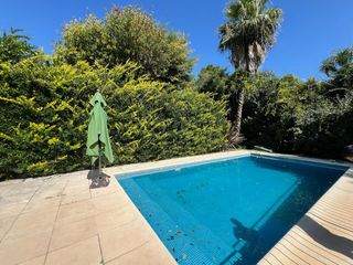 Foto 2 de Venta Casa en Bo Septiembre con pileta