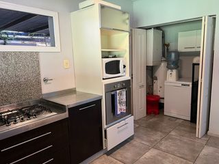 Foto 10 de Venta Casa en Bo Septiembre con pileta