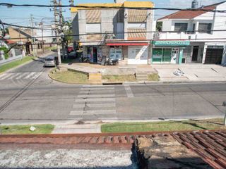 Foto 23 de CASA 3 DORMITORIOS VENTA LA PLATA PATIO COCHERA