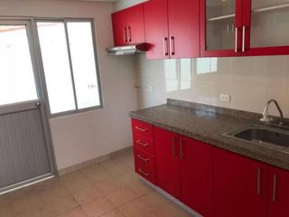 Foto 2 de VENTA CASA  SECTOR SAN CARLOS