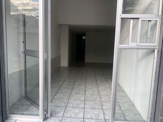 Foto 4 de Arriendo Locales Comerciales en Cotocollao