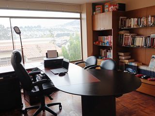 Foto 13 de CASA EN VENTA EN EXCLUSIVA URBANIZACIÓN EN AMBATO