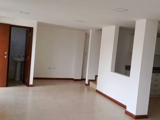 Foto 2 de HERMOSA CASA EN VENTA- HUACHI LA JOYA