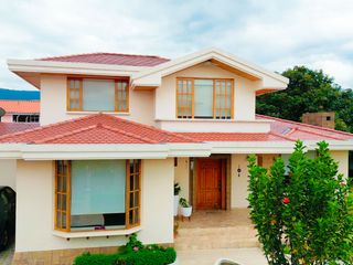 Foto 27 de Venta Casa Tipo Hacienda-Diseño Único y Amplias Áreas Verdes