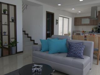 Foto 3 de CASA NUEVA EN VENTA SECTOR UNIVERSIDAD TÉCNICA DE AMBATO. CRÉDITO VIP.