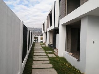 Foto 78 de HERMOSA CASA EN VENTA POR ESTRENAR EN ATAHUALPA AMBATO
