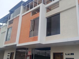 Foto 1 de HERMOSA CASA EN VENTA. SECTOR NORTE DE AMBATO