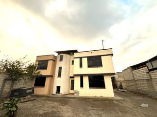 Foto 1 de CASA RENTERA EN VENTA EN SANTA ROSA -AMBATO