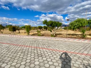 Foto 17 de Terreno de 800 m2 de venta en Tabacundo (Urb. Hacienda La Pradera)
