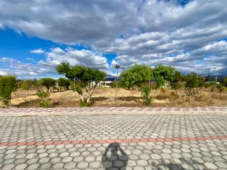 Foto 16 de Terreno de 800 m2 de venta en Tabacundo (Urb. Hacienda La Pradera)