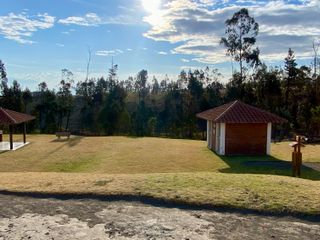 Foto 8 de Terreno de 800 m2 de venta en Tabacundo (Urb. Hacienda La Pradera)