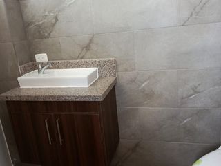 Foto 2 de CASA EN VENTA EN EL SUR DE AMBATO