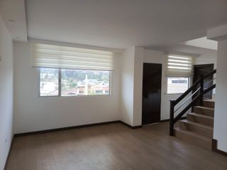 Foto 20 de CASA EN VENTA EN EL SUR DE AMBATO