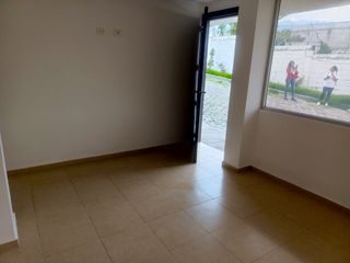 Foto 3 de CASA EN VENTA SECTOR ESFORSE AMBATO