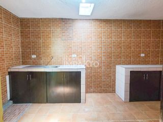 Foto 31 de Casa en Venta Solanda Mercado Mayorista