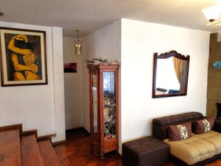 Foto 6 de EN VENTA CASA DE DOS PLANTAS EN PINLLO - AMBATO