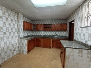 Foto 8 de Departamento en  alquiler en Urdesa Central GabR